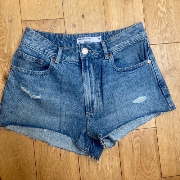 New Garage cheeky festival short 3 - Picture 4 of 4